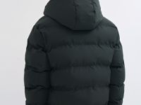 Утеплённая куртка с капюшоном и бесшовной стёжкой, Черный