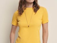 Футболка приталенного силуэта