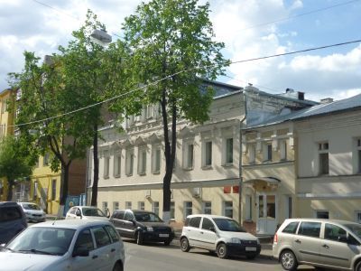 Каменный особняк