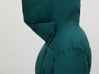 Стеганое утепленное пальто с поясом