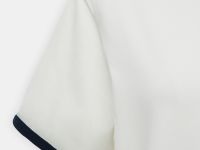 Футболка с контрастной отделкой