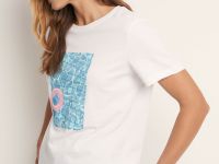 Футболка приталенного силуэта с принтом