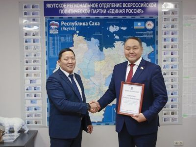 Альберту Семенову вручена благодарность Дмитрия Медведева