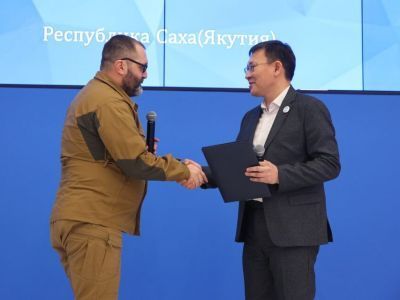 Глава ДНР поблагодарил Якутию за восстановление города Кировское