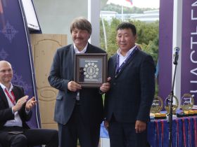 Определены победители международного турнира по мас-рестлингу компании «Железные дороги Якутии»