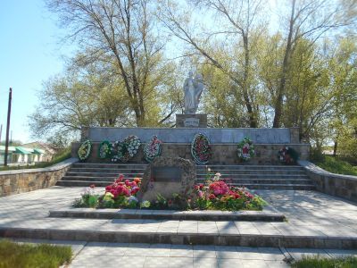 Памятник воинам, погибшим в годы Великой Отечественной войны (1941-1945 гг.)