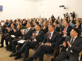 Айсен Николаев: «К 2030 году продолжительность жизни в Якутии должна превысить 80 лет»