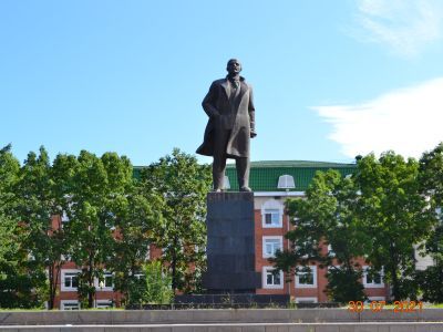 Памятник В.И. Ленину