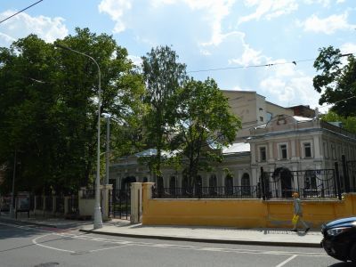 Городская усадьба Ю.Т.Крестовниковой, XIX в. - нач. XX в., архитекторы Ф.К.Соколов (?), П.А.Дриттенпрейс