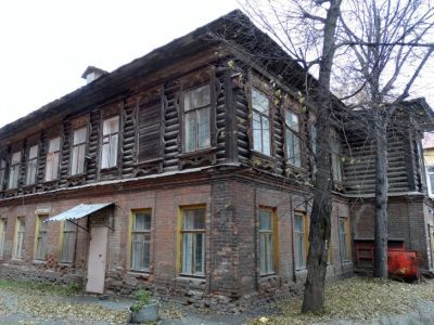 Дом жилой и контора Валеева