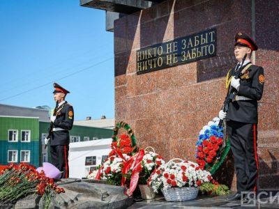 «Благодарим за бессмертный подвиг»: известные якутяне поздравили с Днем Победы