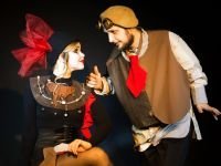 Мим-театр «За двумя зайцами»