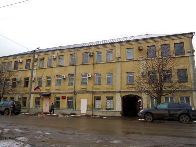 Ансамбль общественных зданий: Здание трехэтажное. Здание двухэтажное