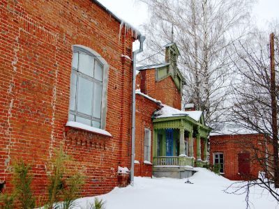 Здание  земской больницы