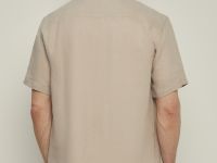 Рубашка изо льна с коротким рукавом