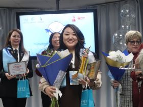 Педагог Чурапчинской гимназии стала абсолютным победителем конкурса «Учитель года» в Якутии