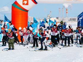 Звезды Олимпийских игр пробежали лыжный марафон с якутянами
