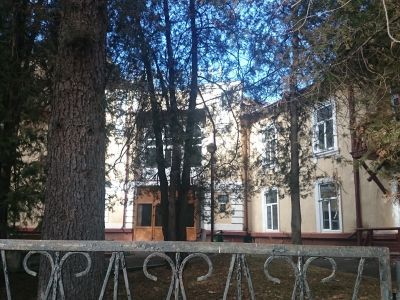 Казенная гостиница "Красные Камни"