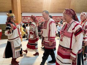 В Якутске сожгли чучело Масленицы
