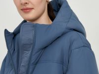 Утепленное пальто с капюшоном