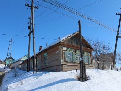 Здание, где жил герой Советского Союза Поляков И.М.