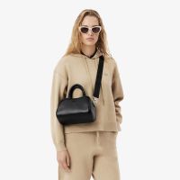 Небольшая женская сумка через плечо Lacoste