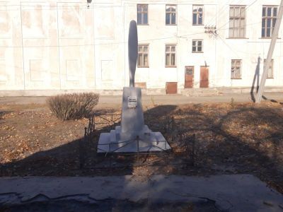 Могила лейтенанта Тюмина В.А., погибшего при исполнении служебных обязанностей