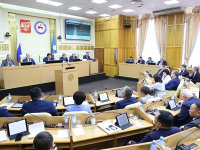 Депутаты положительно оценили итоги 2024 года в Якутии