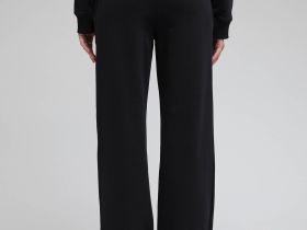 Трикотажные брюки свободного силуэта