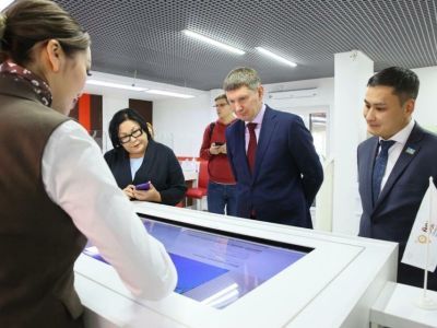 ​Глава Минэкономразвития России проверил работу центра «Мой бизнес» в Якутске