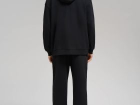 Свободная толстовка из футера