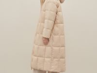 Пальто утепленное из водонепроницаемой ткани