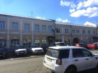 Лавки Салова, Каюковых, Саблина. Административное здание