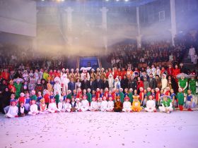 Лучших школьников чествовали на Ёлке главы Якутии