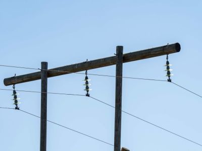 Неизвестный автомобиль повредил ЛЭП в Якутске