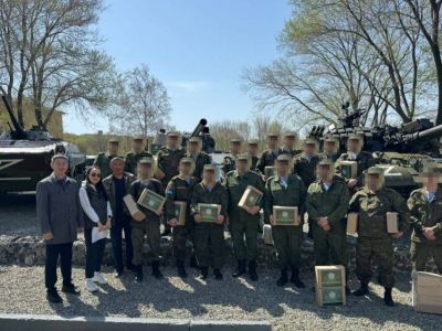 Бойцам СВО вручили подарки из Якутии