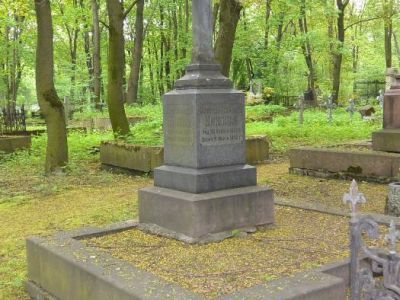 Могила Николаи Л.Ф. (1844-1908), ученого в области мостостроения