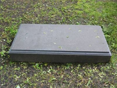 Могила Беляева М.П. (1836-1903), музыкального деятеля