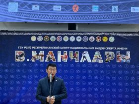 В Якутии проходит фестиваль-конкурс «Мас уустарын тойуга»