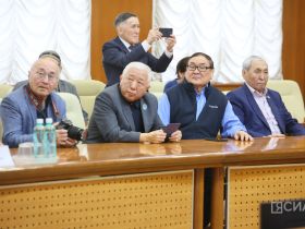 В Якутске отметили 75-летие легендарного борца Александра Иванова