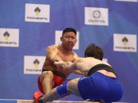 Реванши и сенсации. Мас-рестлеры Якутии завоевали еще шесть золотых медалей чемпионата России