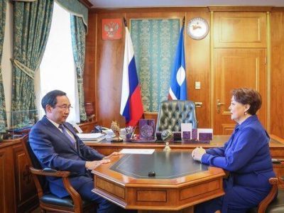 Усилить работу по защите интересов семьи и детей в Якутии поручил Айсен Николаев