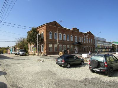 Дом жилой (мозаичной кладки)