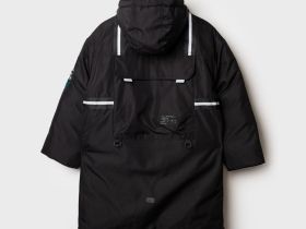 Пальто текстильное с полиуретановым покрытием для мальчиков