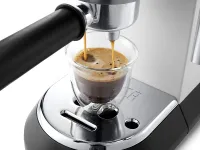 Кофеварка рожковая De'Longhi Dedica EC685.W (White)