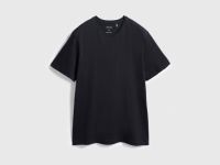 Базовая футболка, Черный