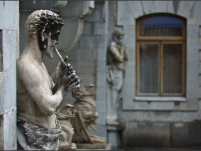 Две скульптуры "Сатир"