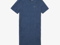 Женское платье Lacoste с круглым вырезом