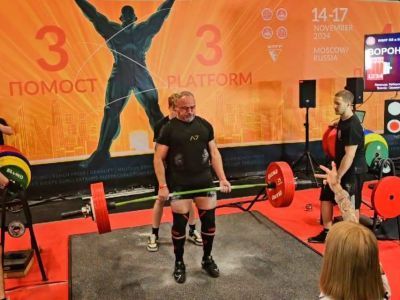 Сотрудник «Железных дорог Якутии» установил три мировых рекорда по силовым видам спорта