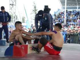 Сенсационные схватки по мас-рестлингу прошли на Играх Манчаары